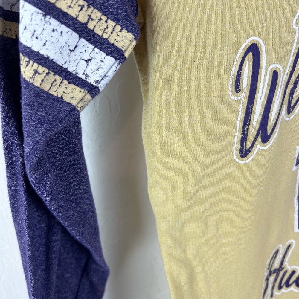 University of Washington Long Sleeve Shirt Small Purple & Gold - Picture 3 of 7